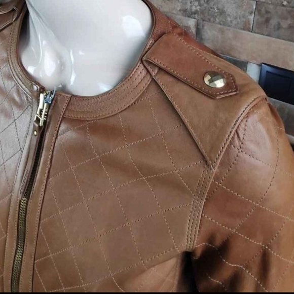 Pinko Genuine Italian Ovine Leather tan Camel jacket. Women's size 8 (IT44) - Picture 3 of 7